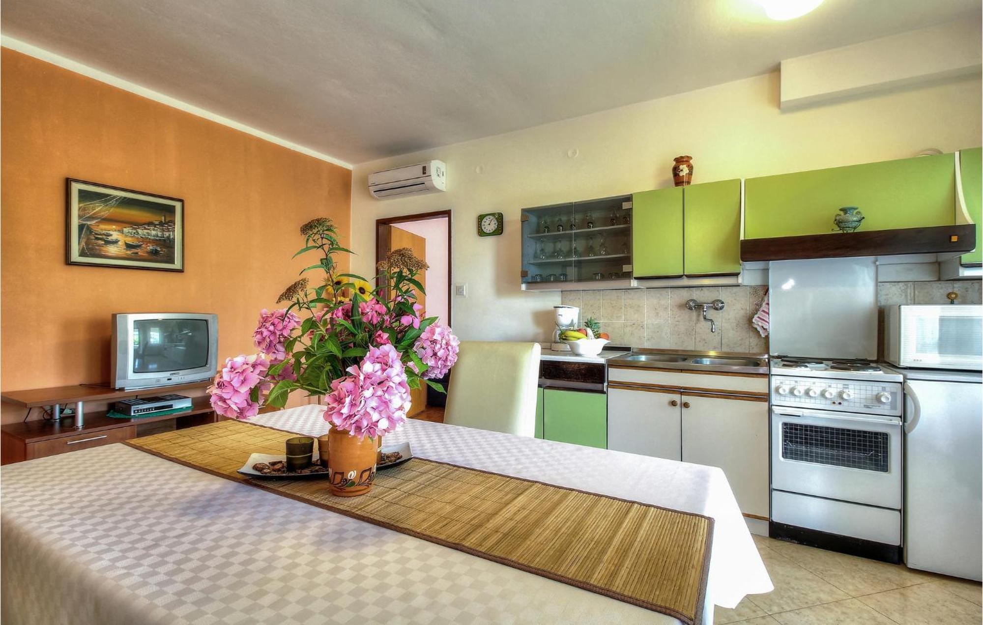 Amazing Apartment In Porec With Wifi 외부 사진